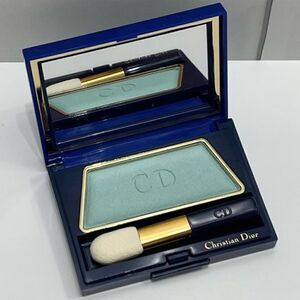 Dior 422 Dewy Green Eyeshadow